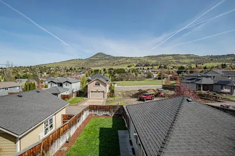 4691 Hathaway Drive Medford OR 97504