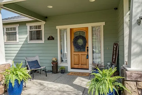 4691 Hathaway Drive Medford OR 97504