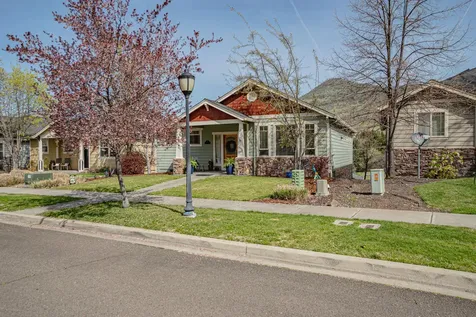 4691 Hathaway Drive Medford OR 97504