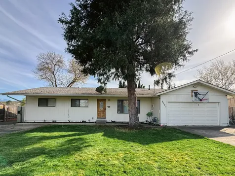 2091 Alamar Street Medford OR 97501