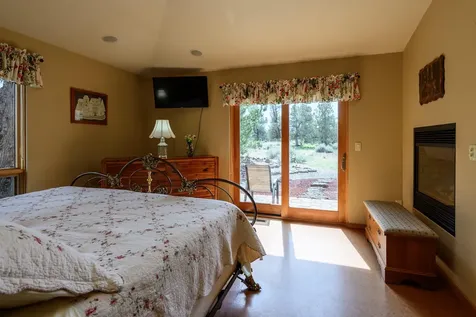 6673 NW Homestead Way Redmond OR 97756