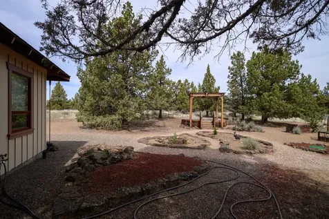 6673 NW Homestead Way Redmond OR 97756