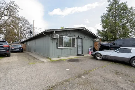 183 Lewis Avenue Medford OR 97501