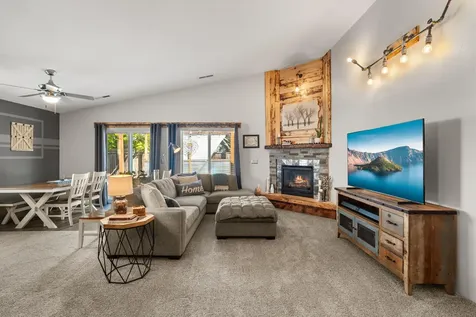 3460 Poppywoods Drive Medford OR 97504