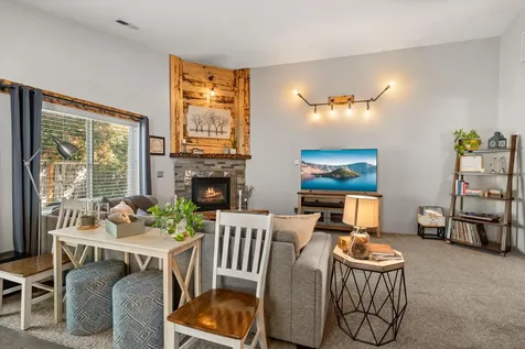 3460 Poppywoods Drive Medford OR 97504