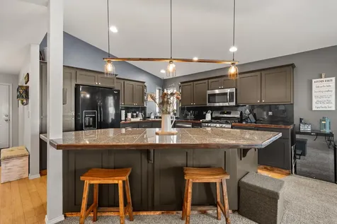 3460 Poppywoods Drive Medford OR 97504