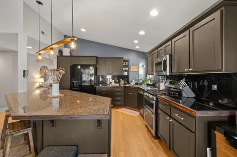 3460 Poppywoods Drive Medford OR 97504