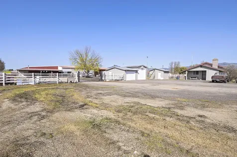 388 S Stage Road Medford OR 97501