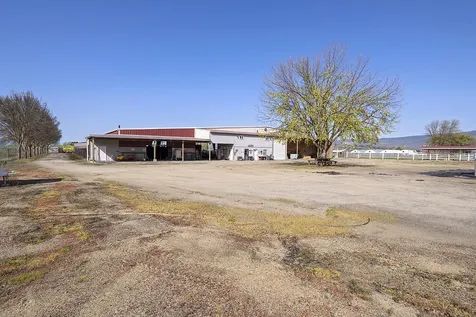 388 S Stage Road Medford OR 97501