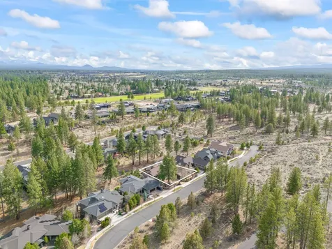 2873 NW Perlette Lane Bend OR 97703
