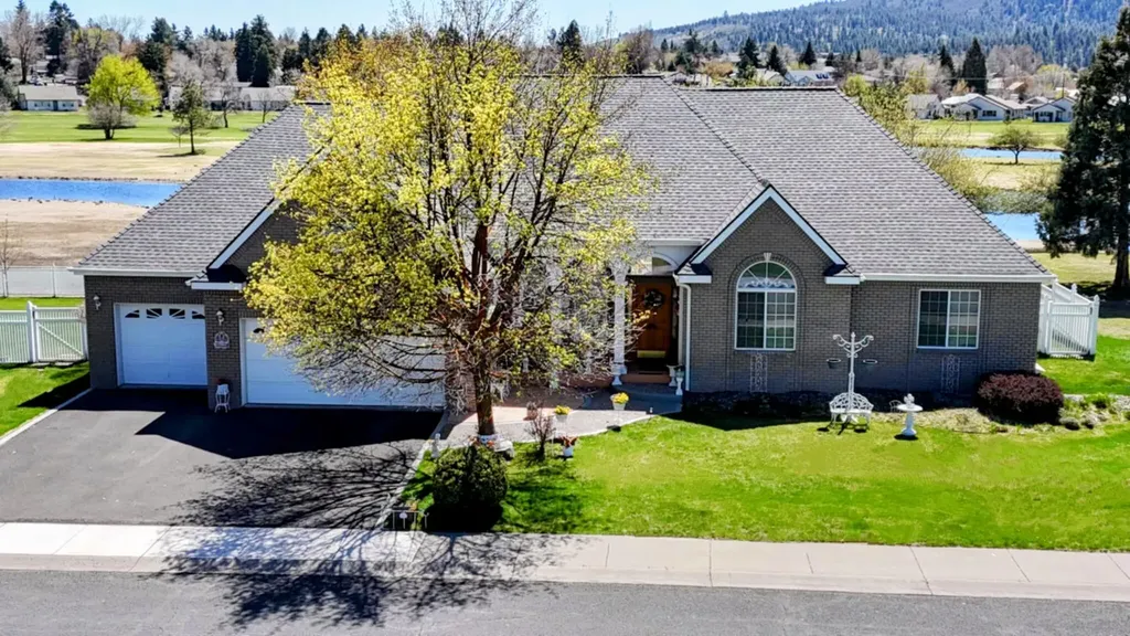 1040 Harbor Isle Boulevard Klamath Falls OR 97601