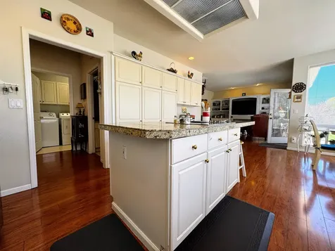 1040 Harbor Isle Boulevard Klamath Falls OR 97601