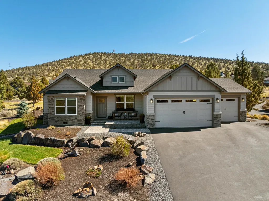 608 Highland Meadow Loop Redmond OR 97756
