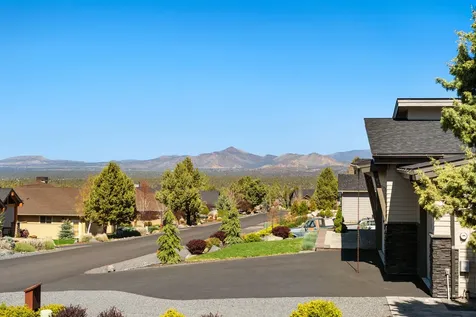 608 Highland Meadow Loop Redmond OR 97756