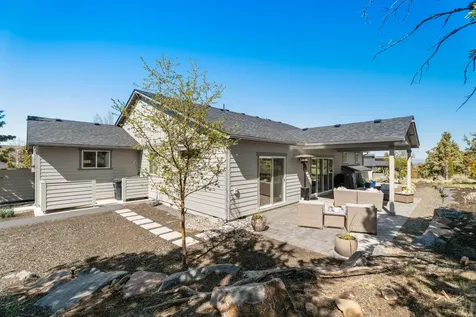 608 Highland Meadow Loop Redmond OR 97756