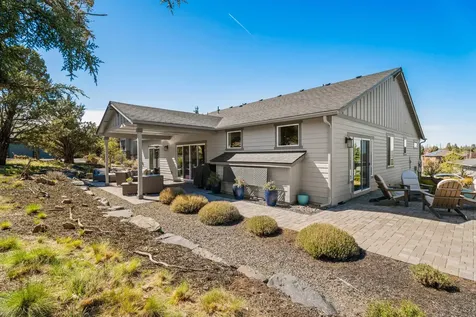 608 Highland Meadow Loop Redmond OR 97756