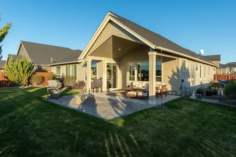 939 NE Hudspeth Circle Prineville OR 97754