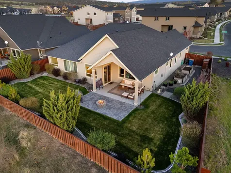939 NE Hudspeth Circle Prineville OR 97754