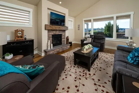 939 NE Hudspeth Circle Prineville OR 97754