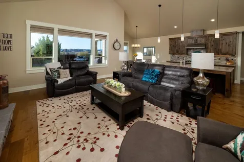 939 NE Hudspeth Circle Prineville OR 97754