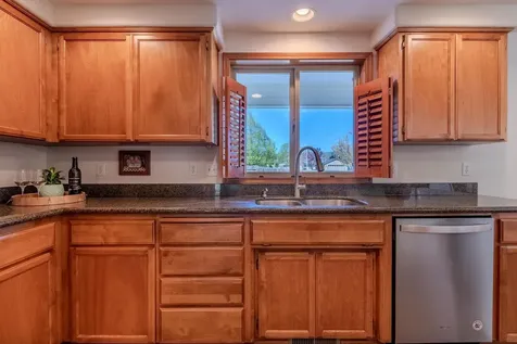 1436 Elaine Way Medford OR 97501