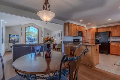 1436 Elaine Way Medford OR 97501