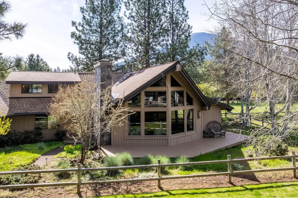 26247 SW Metolius Meadows Drive Camp Sherman OR 97730