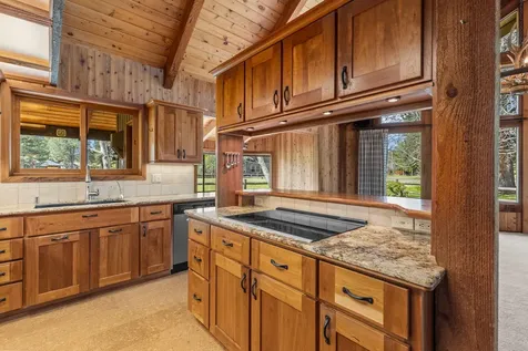 26247 SW Metolius Meadows Drive Camp Sherman OR 97730