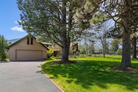 26247 SW Metolius Meadows Drive Camp Sherman OR 97730