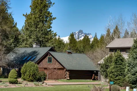 26247 SW Metolius Meadows Drive Camp Sherman OR 97730