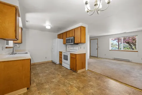 506 Aldin Circle Talent OR 97540