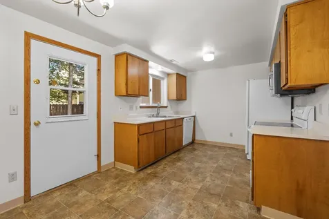 506 Aldin Circle Talent OR 97540