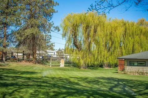 510 SW Colfax Lane Madras OR 97741
