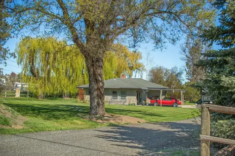 1820 Us-97 Madras OR 97741