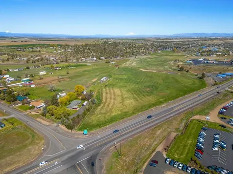 1820 Us-97 Madras OR 97741