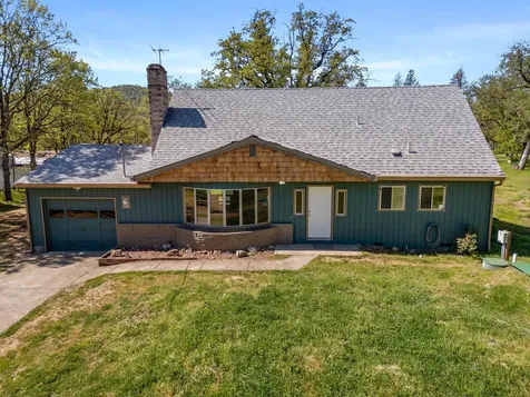 11515 Michael Road Central Point OR 97502