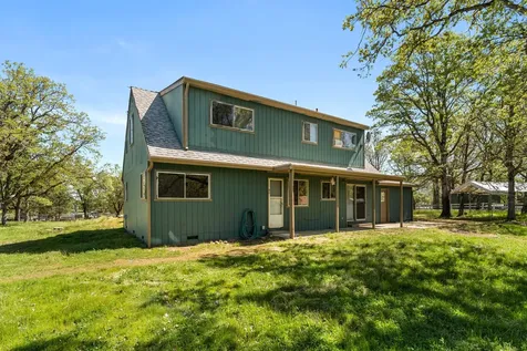 11515 Michael Road Central Point OR 97502