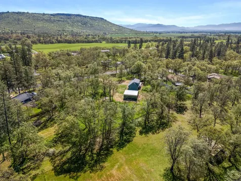 11515 Michael Road Central Point OR 97502