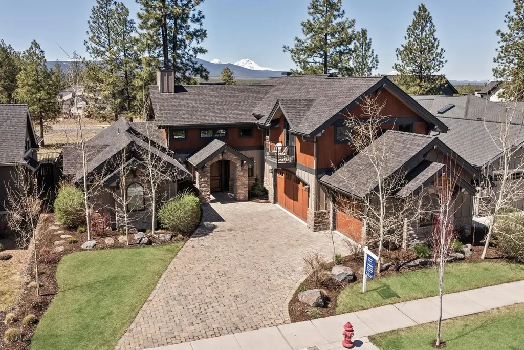 62617 NW Mount Thielsen Drive Bend OR 97703