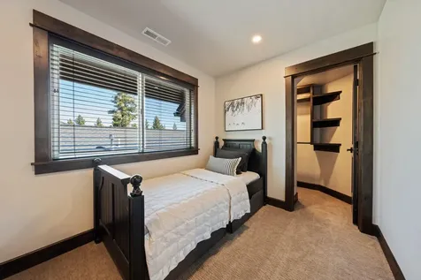 62617 NW Mount Thielsen Drive Bend OR 97703