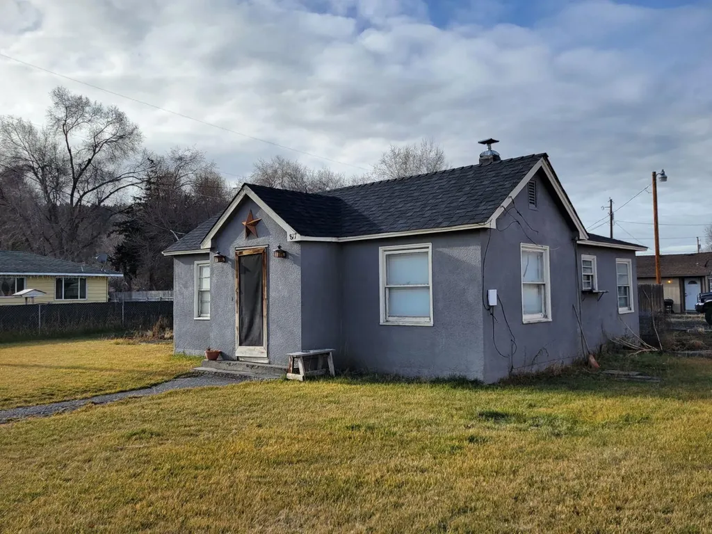 817 SE Willowdale Drive Prineville OR 97754