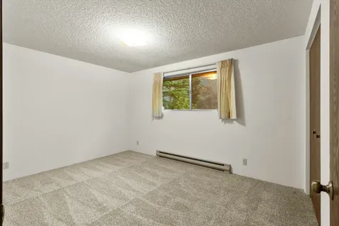 957 Eric Loop Grants Pass OR 97526