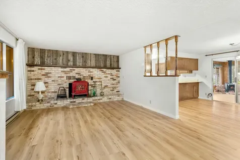957 Eric Loop Grants Pass OR 97526