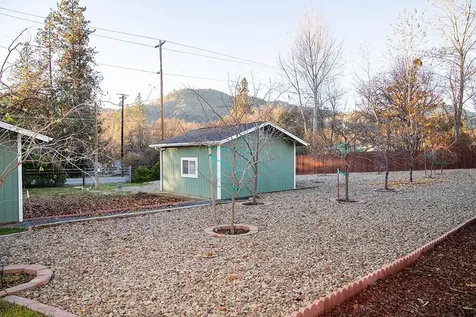465 W Jones Creek Road Grants Pass OR 97526
