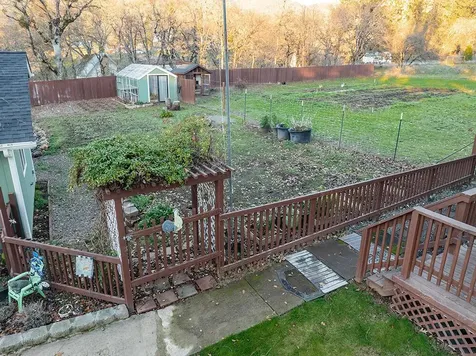 465 W Jones Creek Road Grants Pass OR 97526
