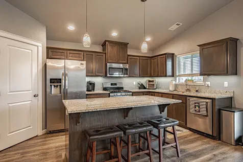 1007 Stonewater Drive Eagle Point OR 97524