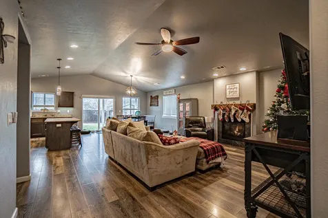 1007 Stonewater Drive Eagle Point OR 97524