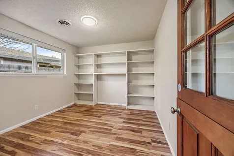 360 Oxford Street Ashland OR 97520