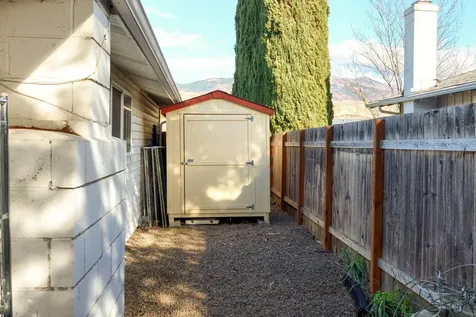 360 Oxford Street Ashland OR 97520