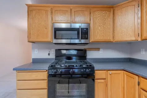 1483 S Oakdale Avenue Medford OR 97501
